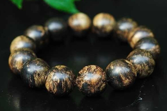 沉香手串怎么保養(yǎng)