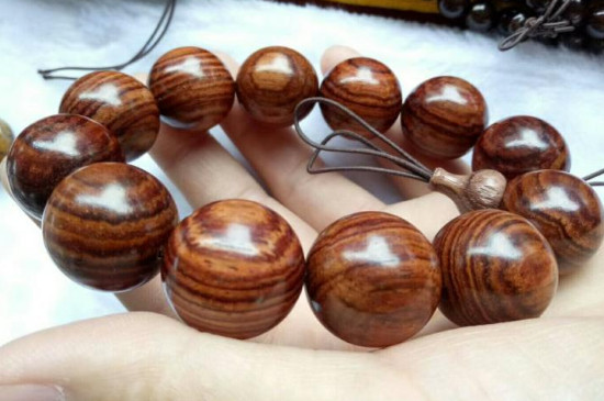 花梨木手串盤(pán)多久可以上手