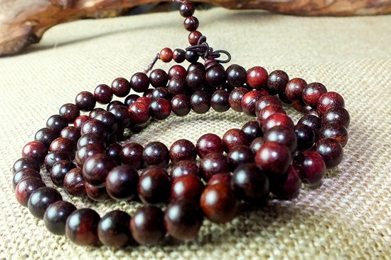 小葉紫檀手串適合人群