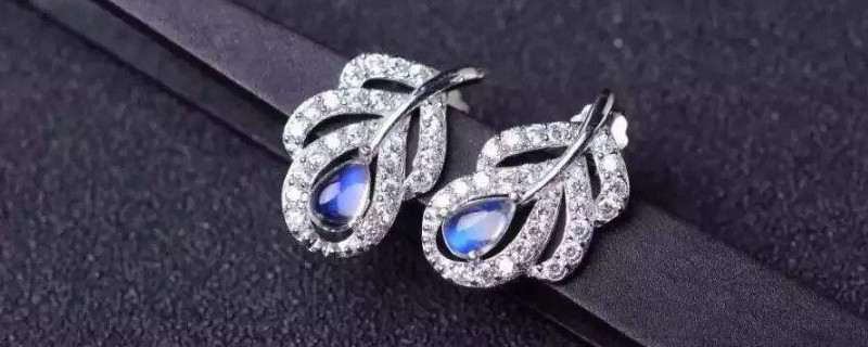 月光石能和貔貅一起佩戴嗎