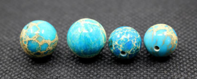 帝王松和綠松石的區(qū)別