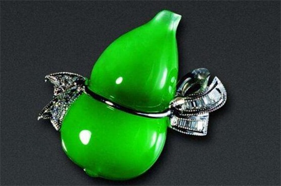 玉髓能劃動玻璃嗎，真假翡翠的區(qū)別