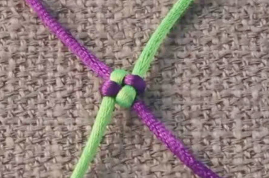 一根繩子手鏈怎么打結(jié)