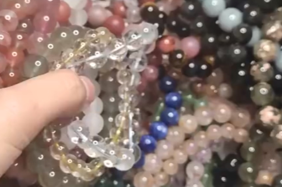 藍(lán)月光石的功效與作用