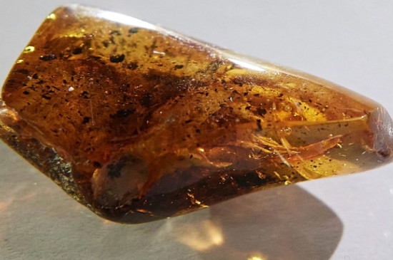 琥珀手串的功效與作用