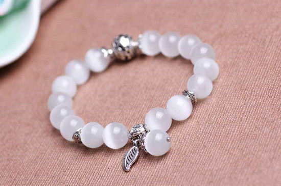 貓眼石手鏈的功效與作用