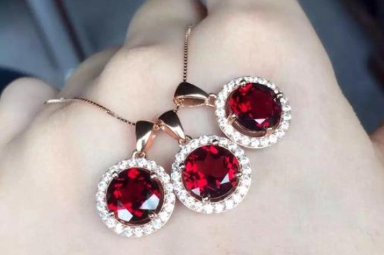 石榴石不消磁能佩戴嗎