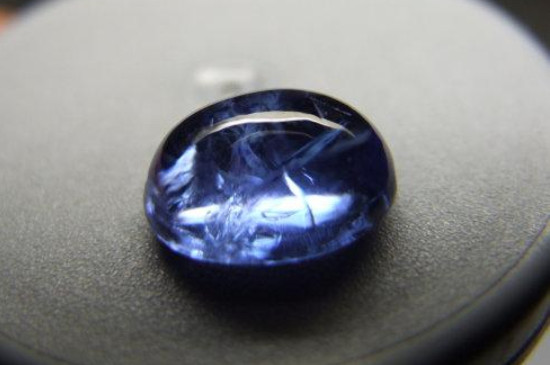 黝簾石是坦桑石嗎