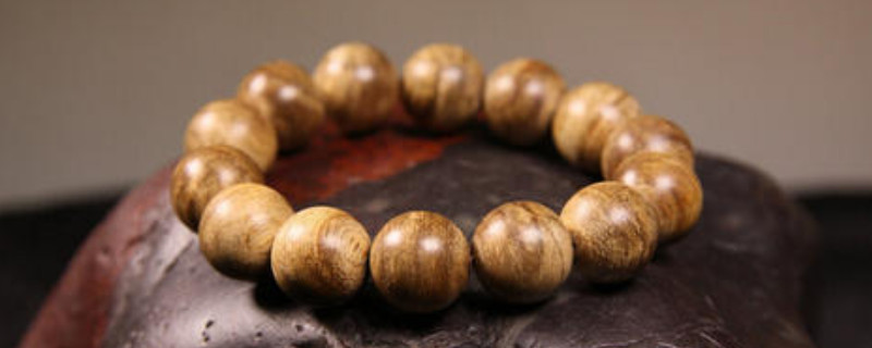 綠奇楠沉香的鑒別方法