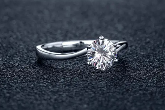 莫桑鉆和人工鉆石是什么區(qū)別