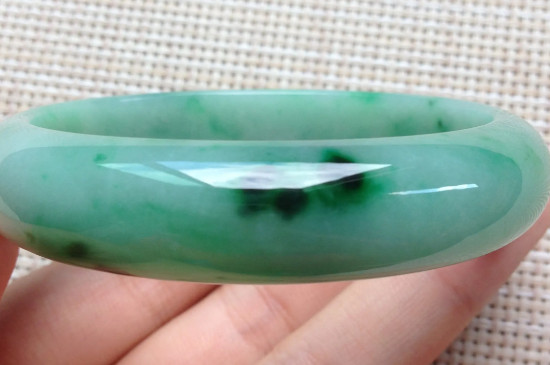 怎么看翡翠的種水