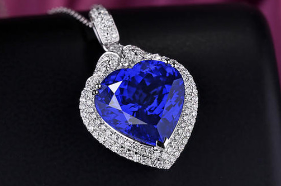 坦桑石的寓意和功效