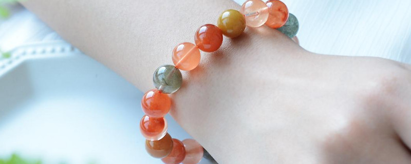 彩發(fā)晶手串的功效與作用