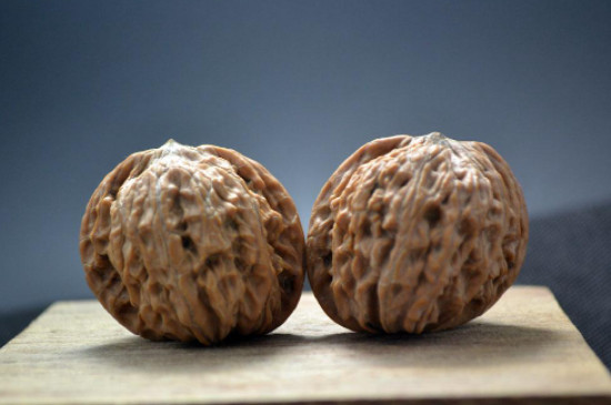 文玩核桃陰干長(zhǎng)毛了怎么辦