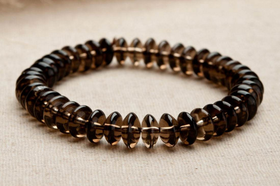 茶水晶不適合哪些人佩戴，這些人不適合佩戴