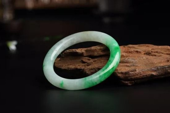 翡翠怎么自己拋光