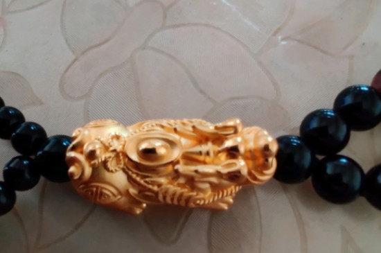 手上戴貔貅有什么好處