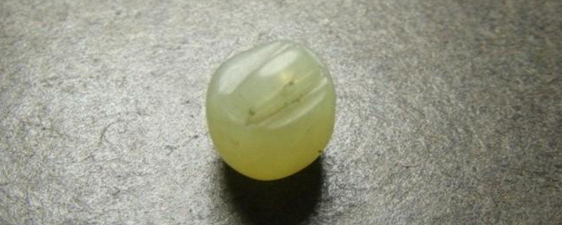 岫巖玉和岫玉的區(qū)別和特點(diǎn)