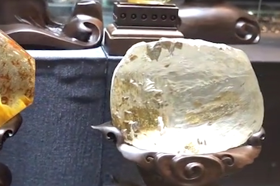 幽靈水晶的功效與作用