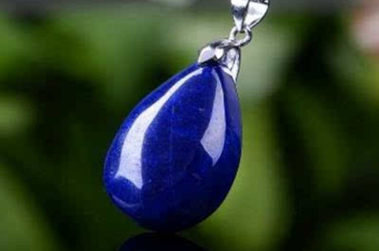 女孩子戴青金石寓意