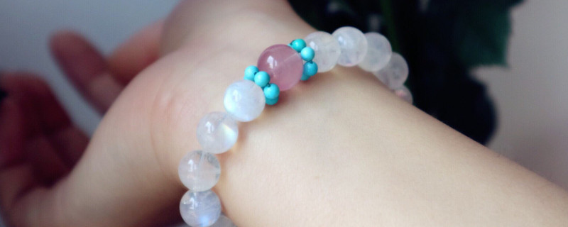 月光石能沾水嗎