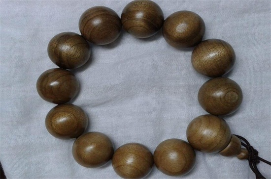 金絲楠木手串如何保養(yǎng)