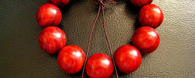 血檀手串怎么盤玩