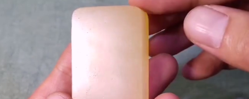 金絲玉手鐲怎么辨別真假