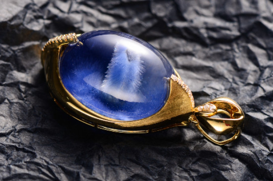 藍(lán)發(fā)晶藍(lán)線石區(qū)別