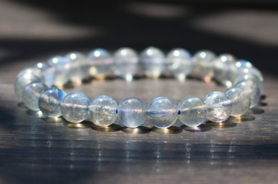 灰月光戴久了藍光會變淡嗎