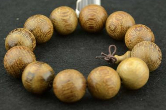 雞翅木手串有什么功效