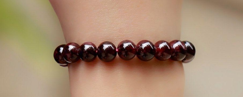 石榴石戴多久才有靈性