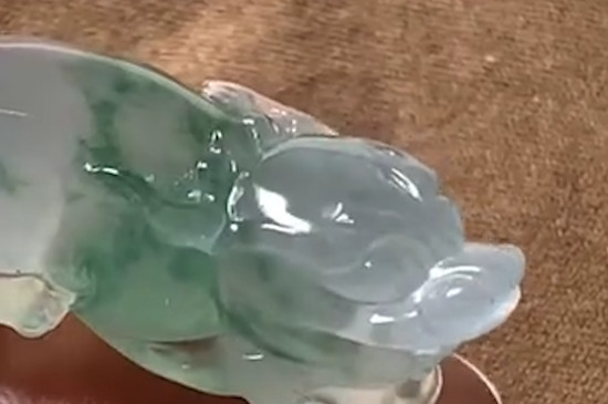 男人戴貔貅玉吊墜忌諱