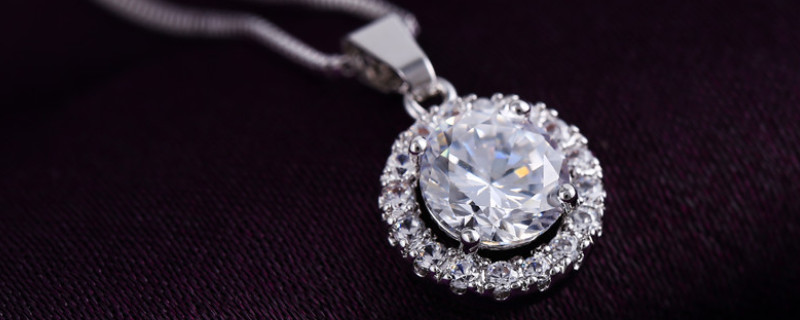 皓石和鉆石的區(qū)別?