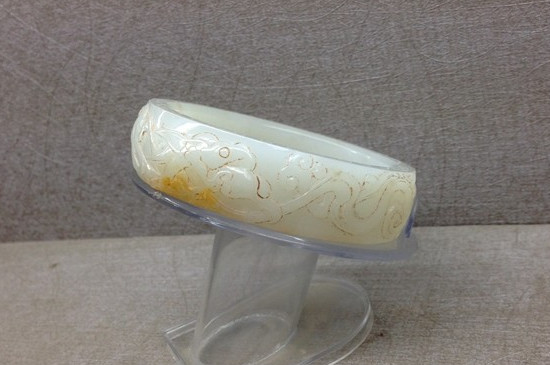 漢白玉手鐲怎么鑒定