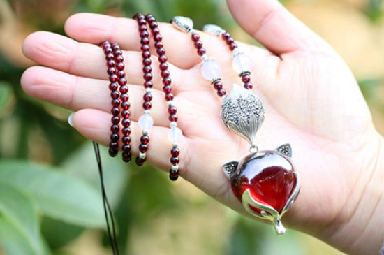 石榴石狐貍項(xiàng)鏈有什么寓意