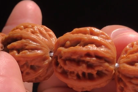 新文玩核桃怎么處理