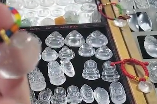 水沫玉與翡翠怎么辨別