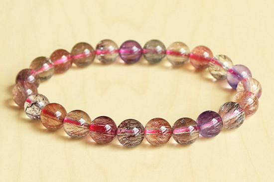 女人佩戴超七的好處，可平穩(wěn)情緒