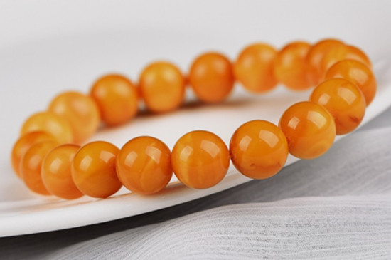 烤色蜜蠟對(duì)身體有害嗎