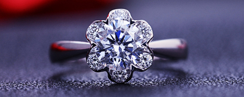 鉆石鑲嵌銀鑄真金是什么意思