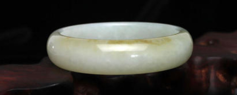 白玉鐲子怎么鑒別好壞