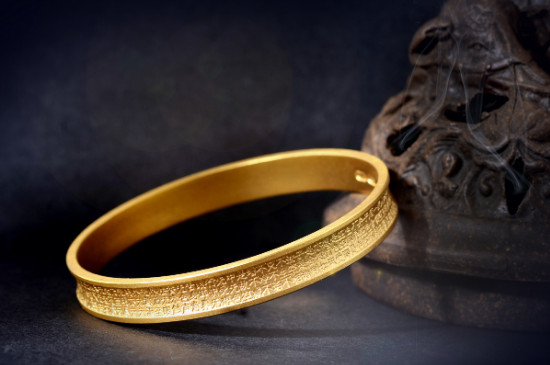 黃金手鐲會(huì)不會(huì)越戴越大