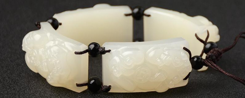 玉貔貅手串的佩戴忌諱