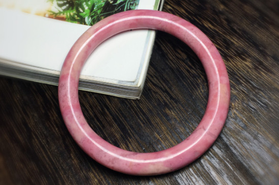 薔薇石手鐲的危害