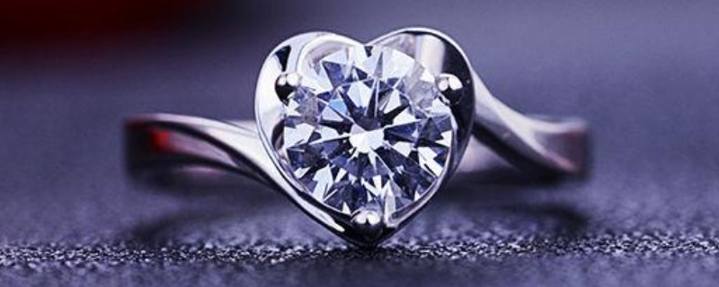 鉆戒不亮了怎么清理