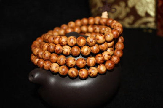 佩戴崖柏手串的功效與作用
