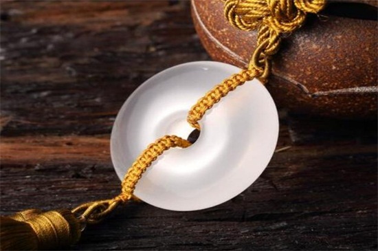 帶黃金平安扣好嗎