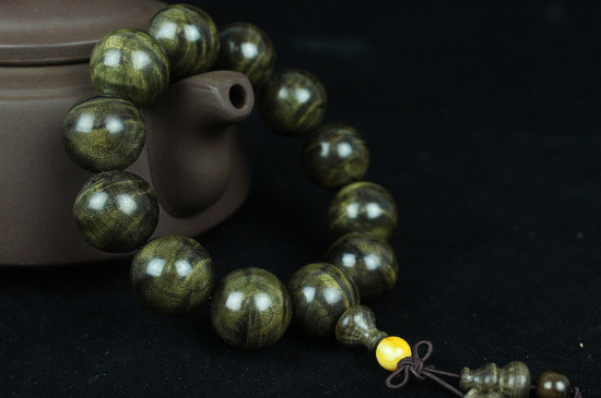 金絲楠怎么盤(pán)，盤(pán)玩金絲楠的方法