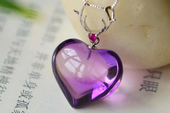 紫水晶可以泡到礦泉水里消磁嗎